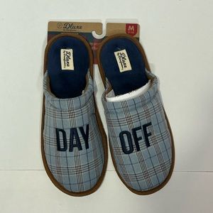 Medium size 9-10 “Day Off” Memory foam Plaid Slippers from Deluxe